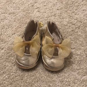 Stuart weitzman baba y girl crib shoes